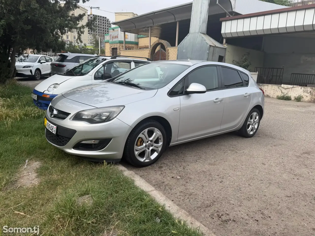 Opel Astra J 2015 · 1.6 MT