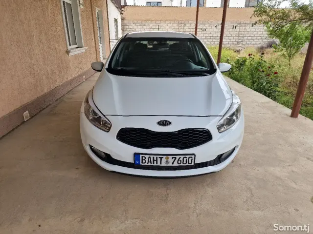 Kia Ceed 2014 · 1.4 MT