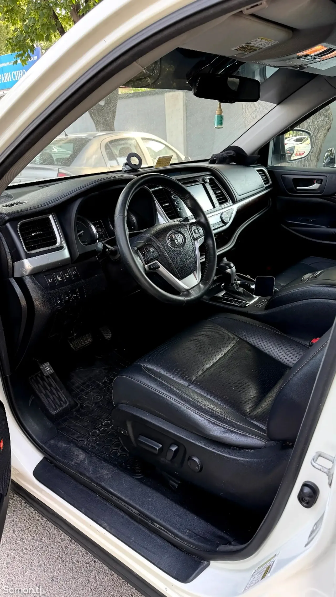Toyota Highlander 2014 · 3.5 AT
