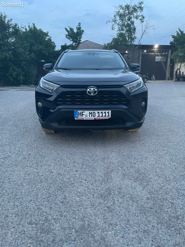 Toyota RAV 4 2022 · 2.5 AT