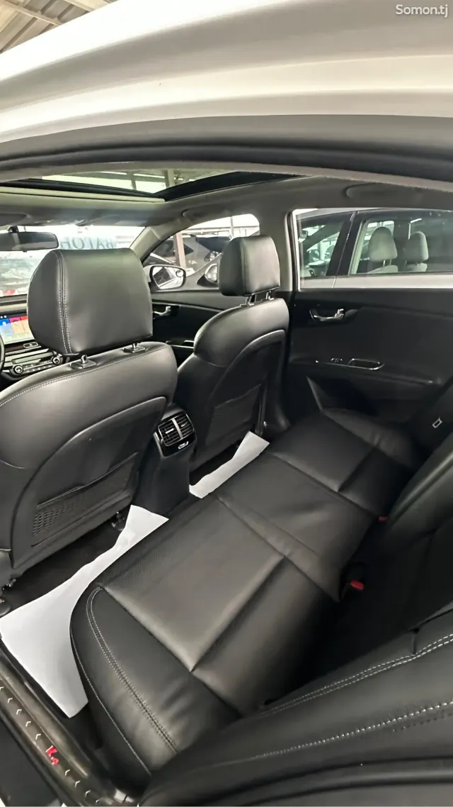 Kia K4 2014 · 2.0 AT