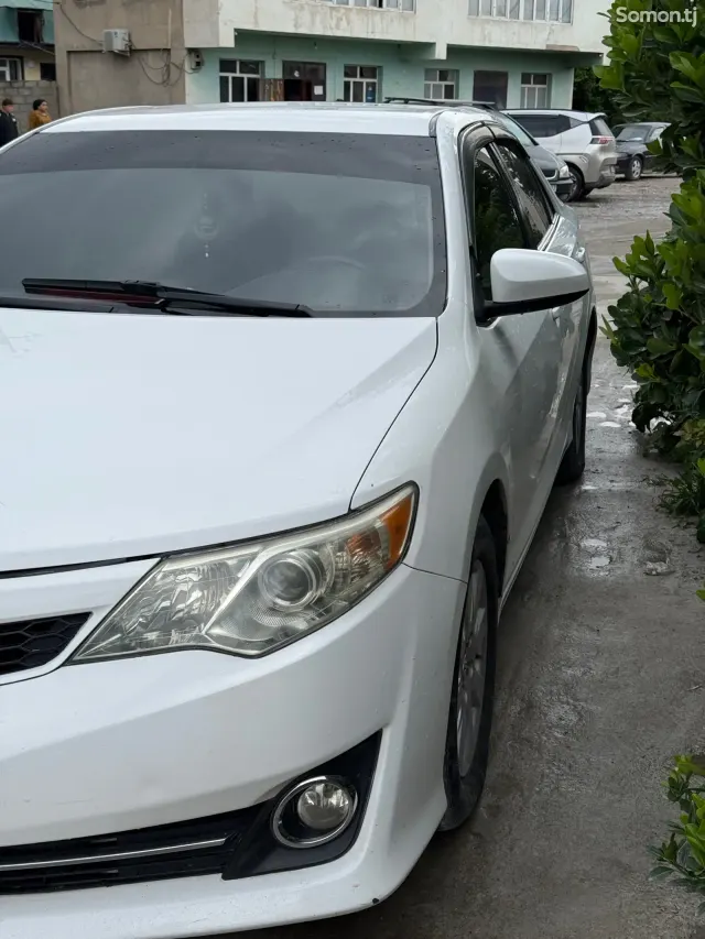 Toyota Camry 2012 · 2.5 AT