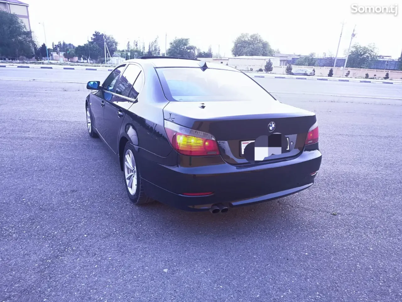 BMW 5 series 2004 · 2.0 AT
