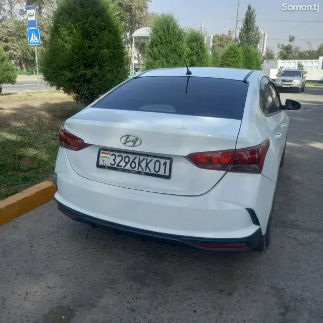 Hyundai Accent 2020 · 1.6 AT