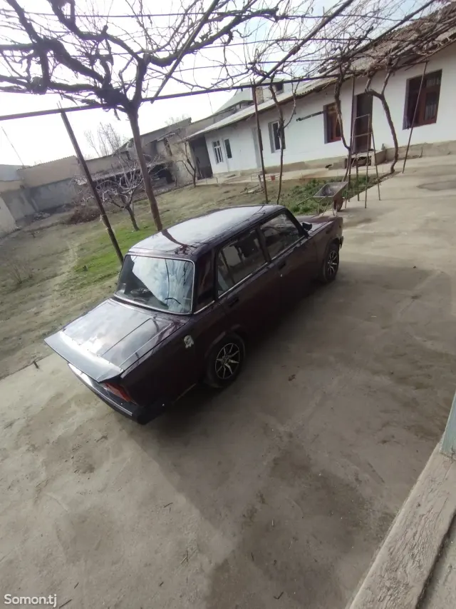 Lada (ВАЗ) 2107 2008 · 1.7 MT