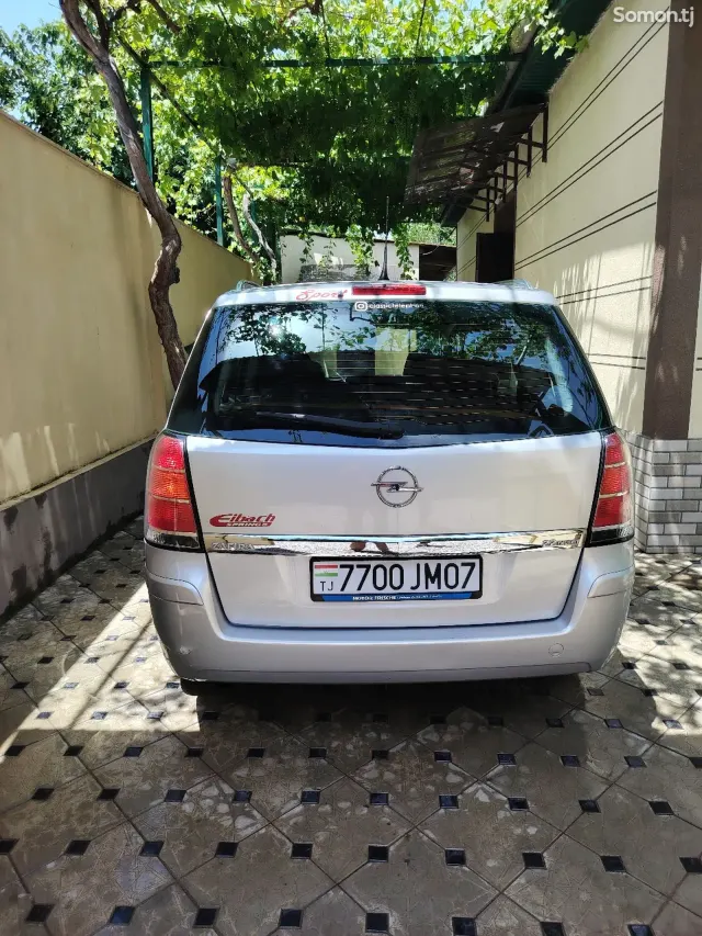 Opel Zafira 2007 · 2.2 AT