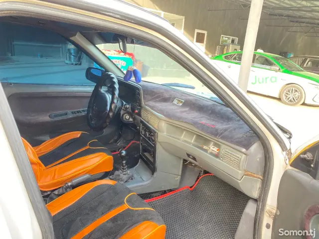 Daewoo Nexia 1996 · 1.6 MT