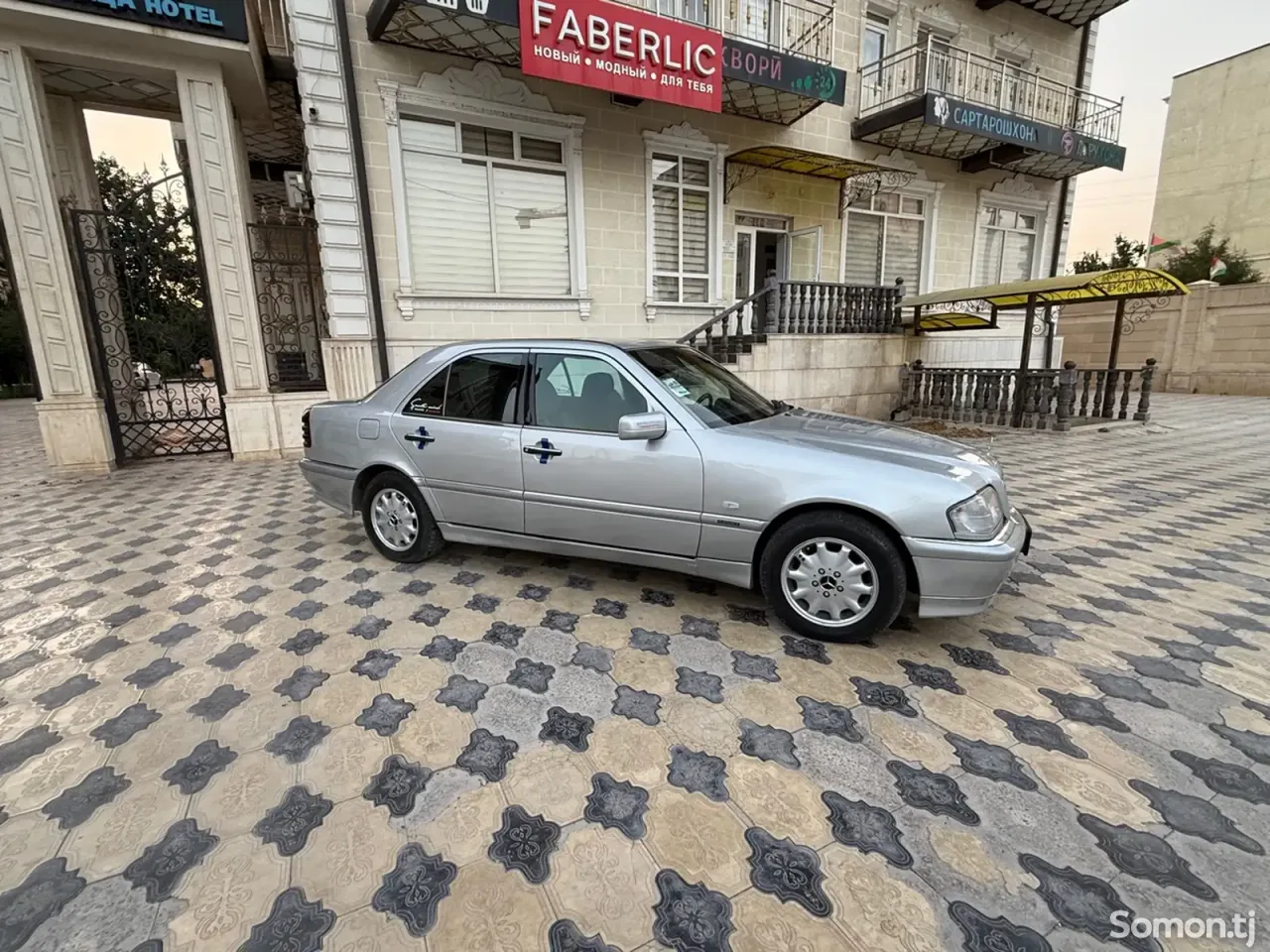 Mercedes-Benz C class 2000 · 1.8 AT