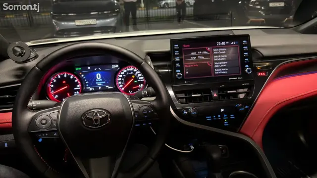 Toyota Camry 2022 · 2.5 AT