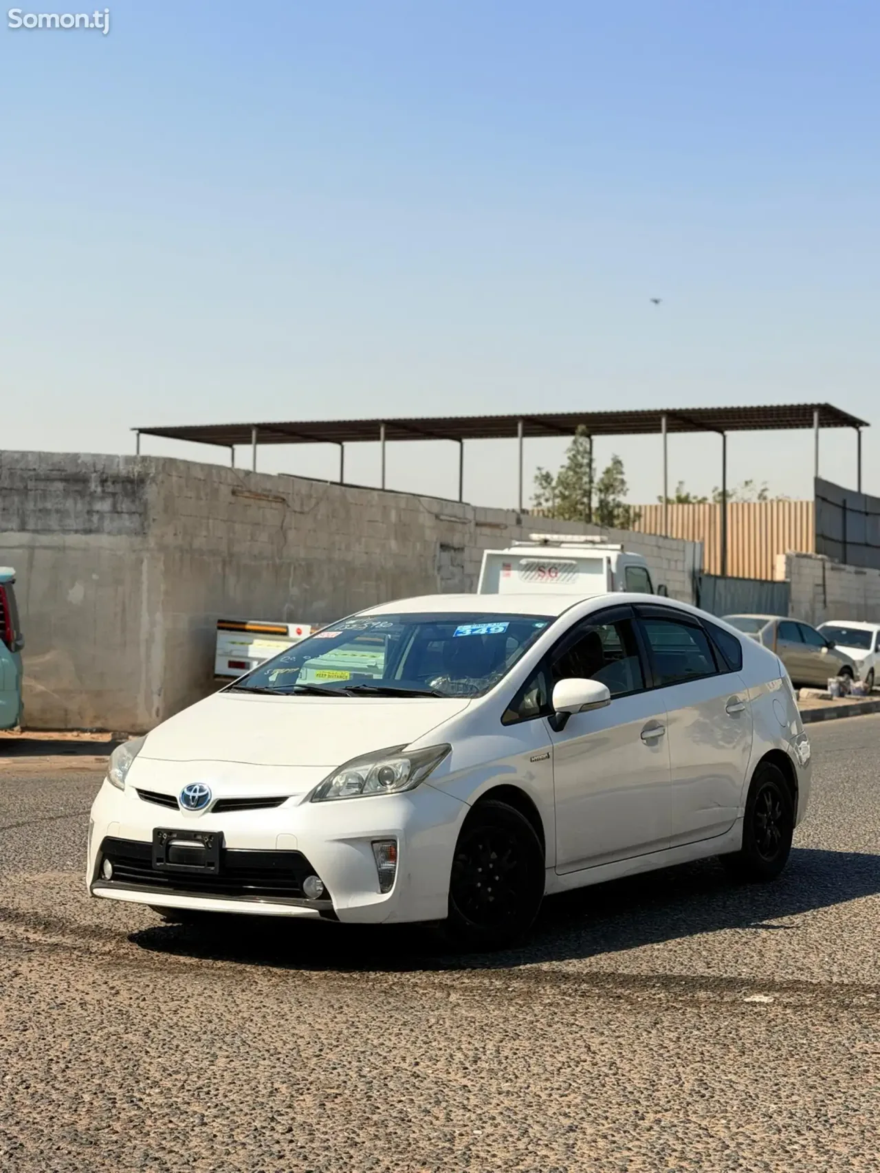 Toyota Prius 2015 · 1.8 AT