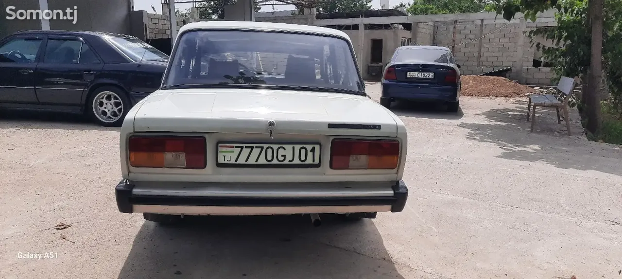 Lada (ВАЗ) 2105 1983 · 1.3 MT