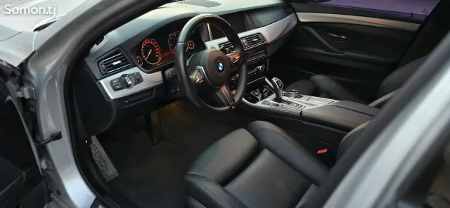 BMW 5 series 2014 · 3.0 AT