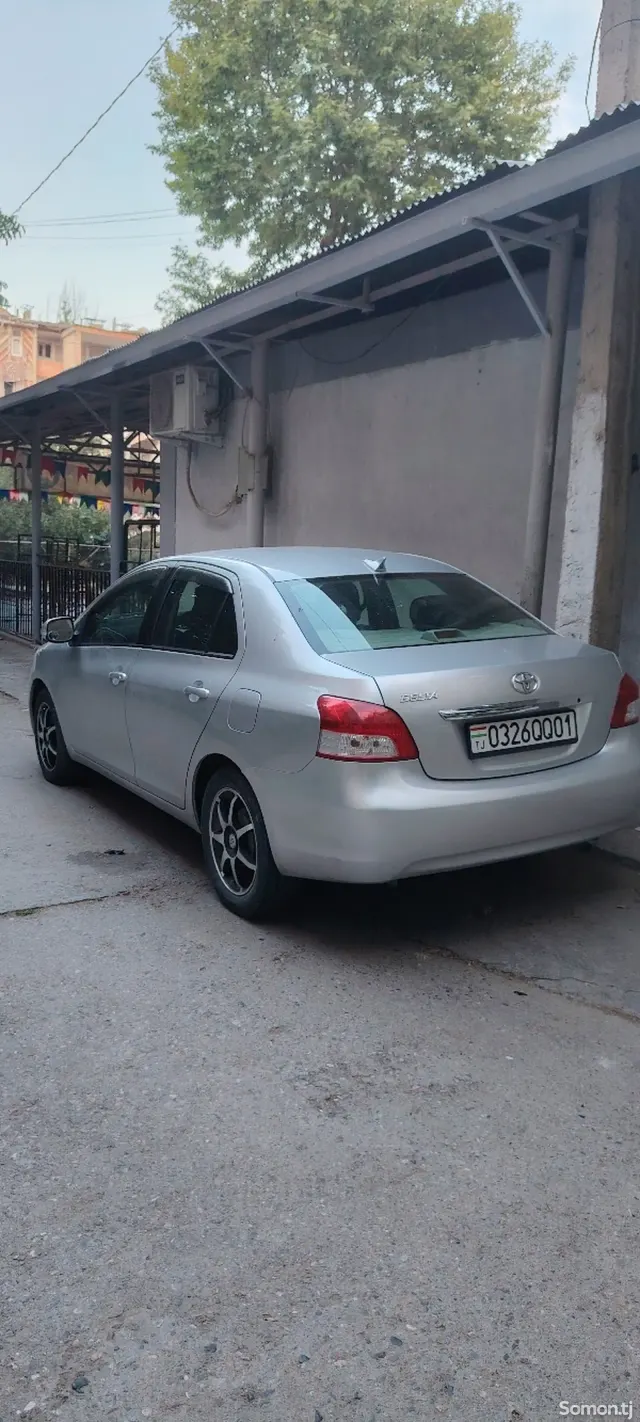 Toyota Belta 2009 · 1.3 AT