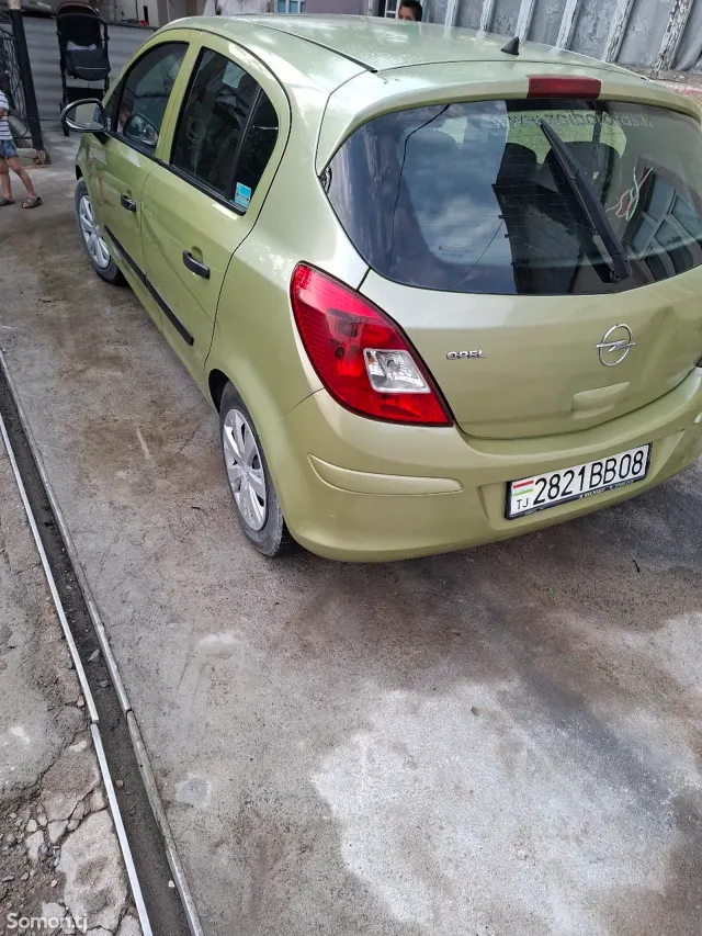 Opel Corsa 2007 · 1.2 MT