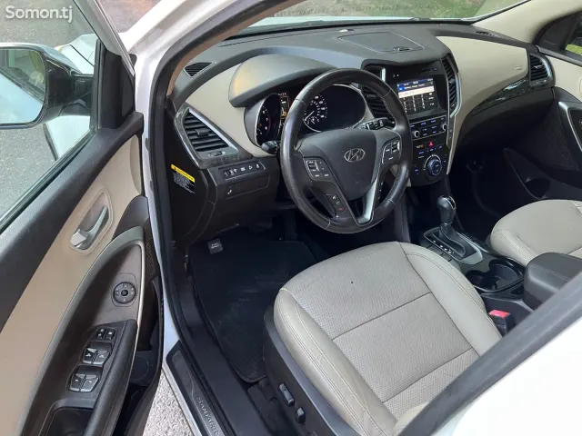 Hyundai Santa Fe 2017 · 2.0 AT