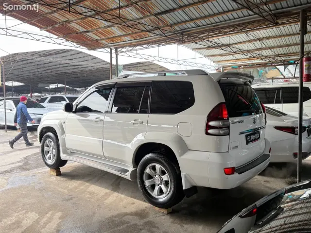 Toyota Land Cruiser Prado 2008 · 2.7 AT