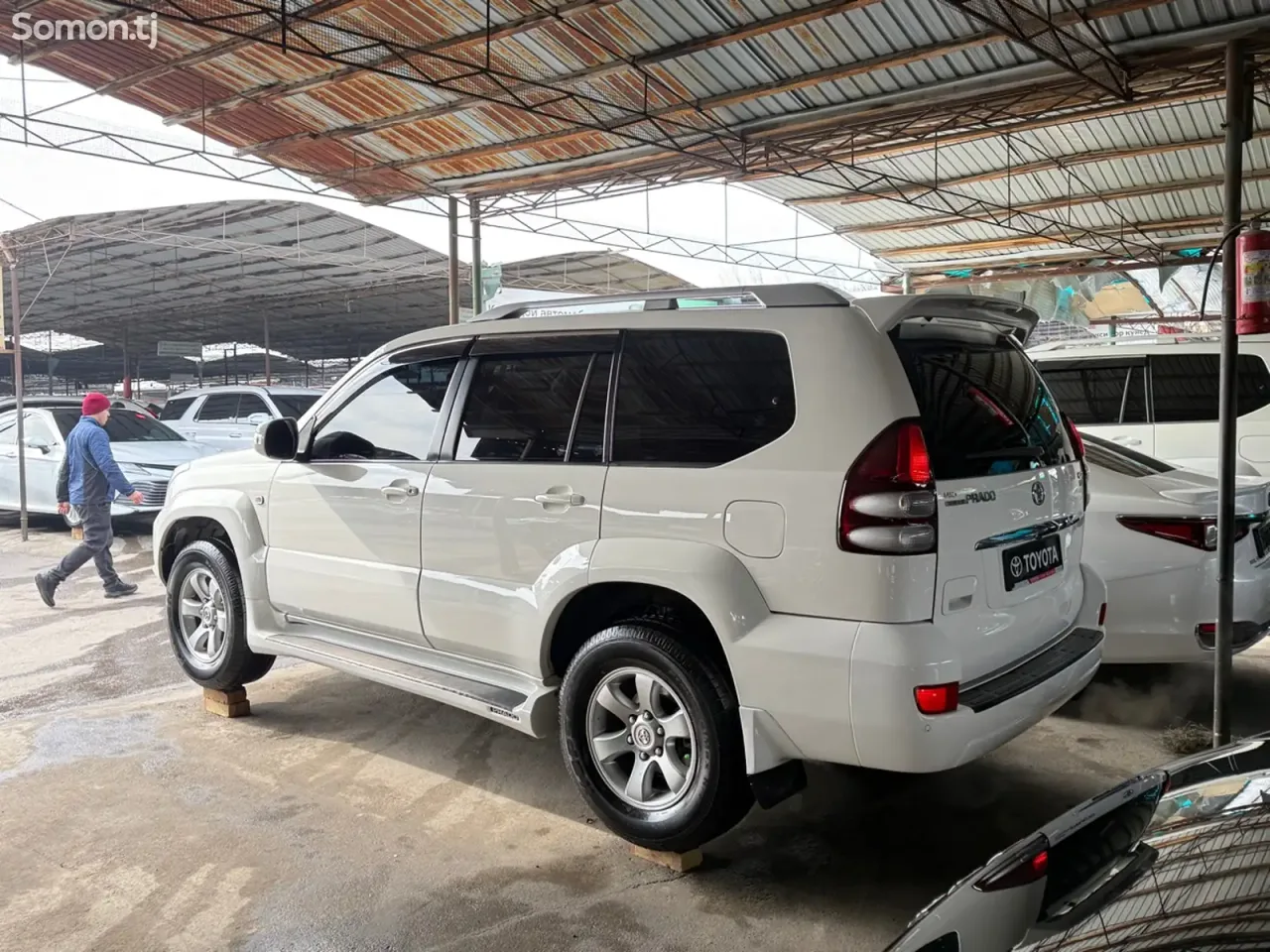 Toyota Land Cruiser Prado 2008 · 2.7 AT