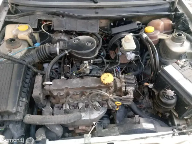 Opel Astra F 1996 · 1.6 MT