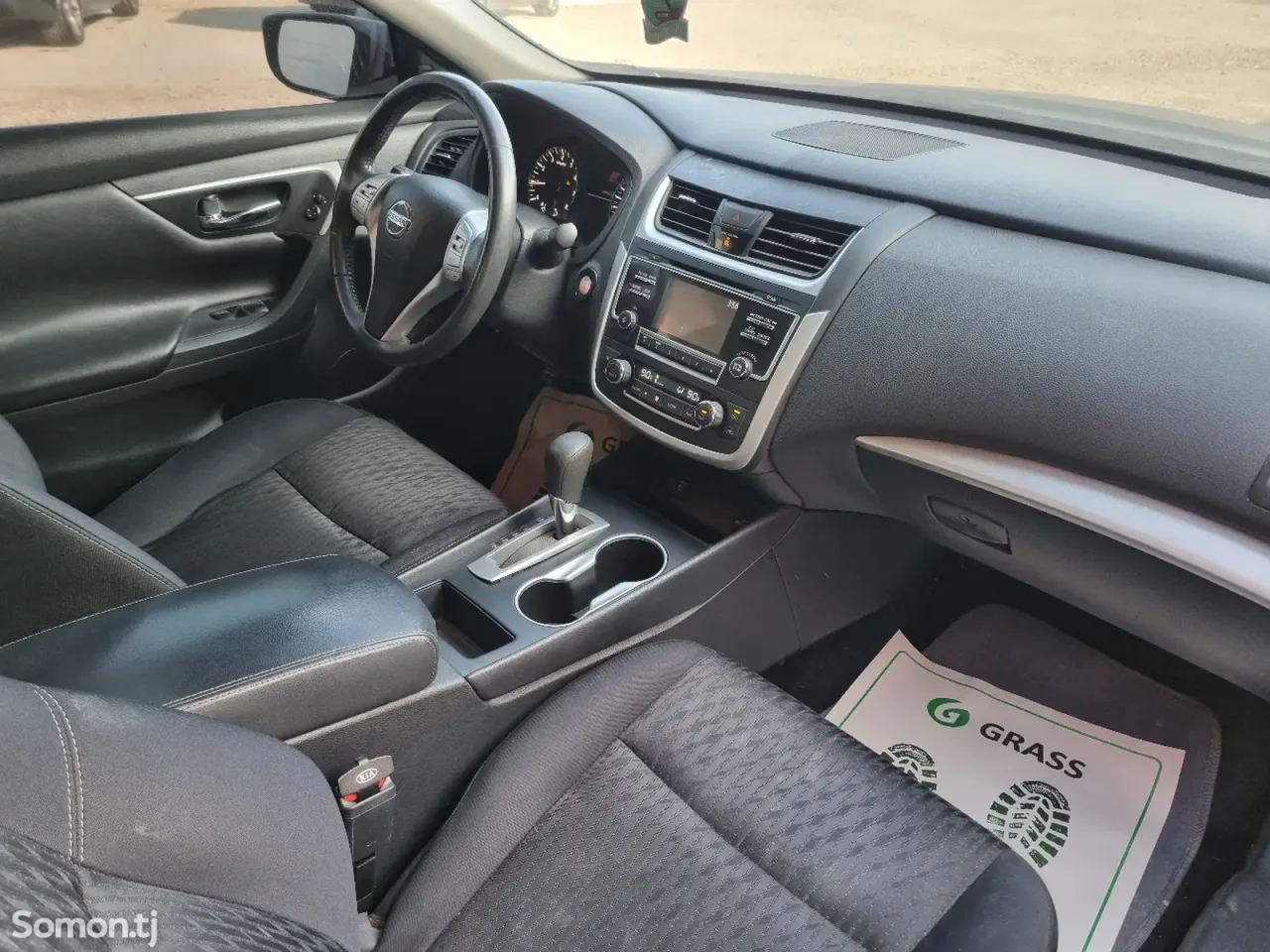 Nissan Altima 2017 · 2.5 AT