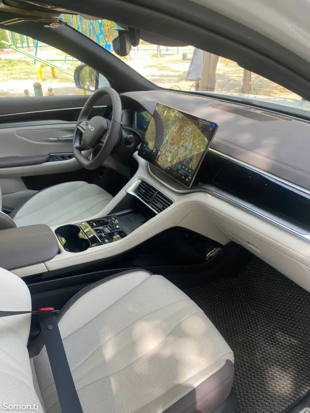 BYD Song Plus 2025 · AMT