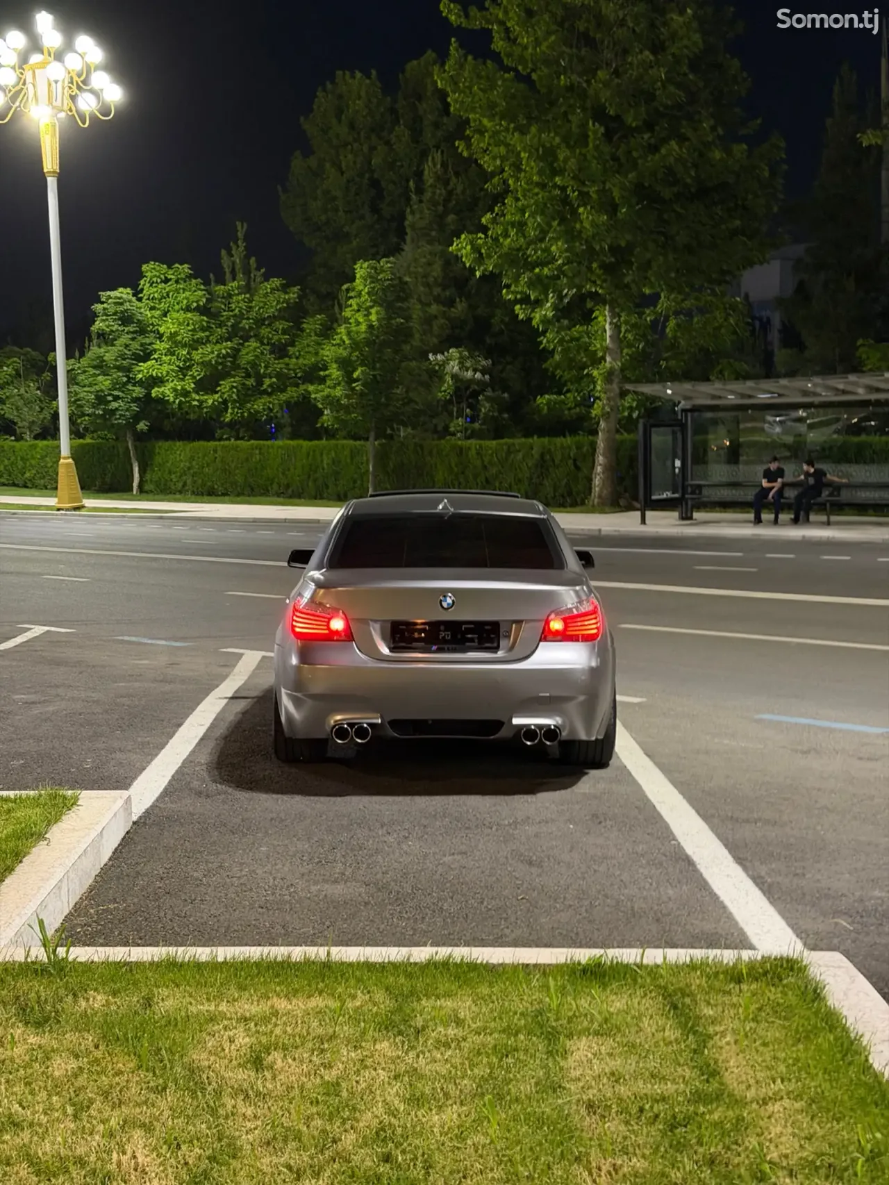 BMW 5 series 2010 · 3.0 AT