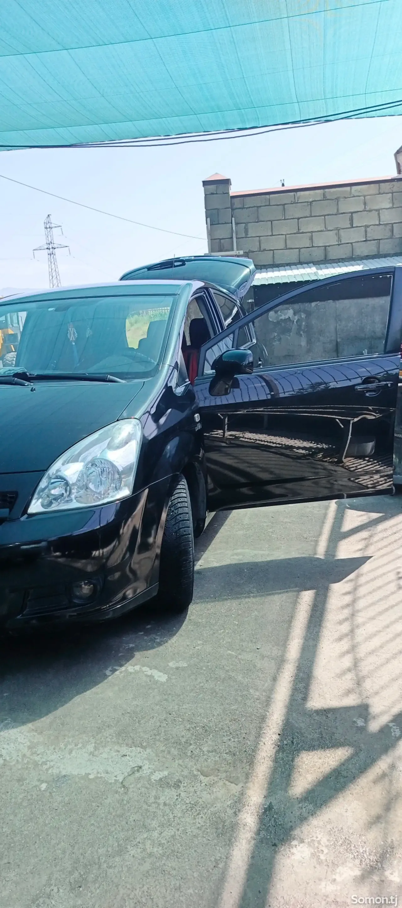 Toyota Verso 2006 · 2.2 MT