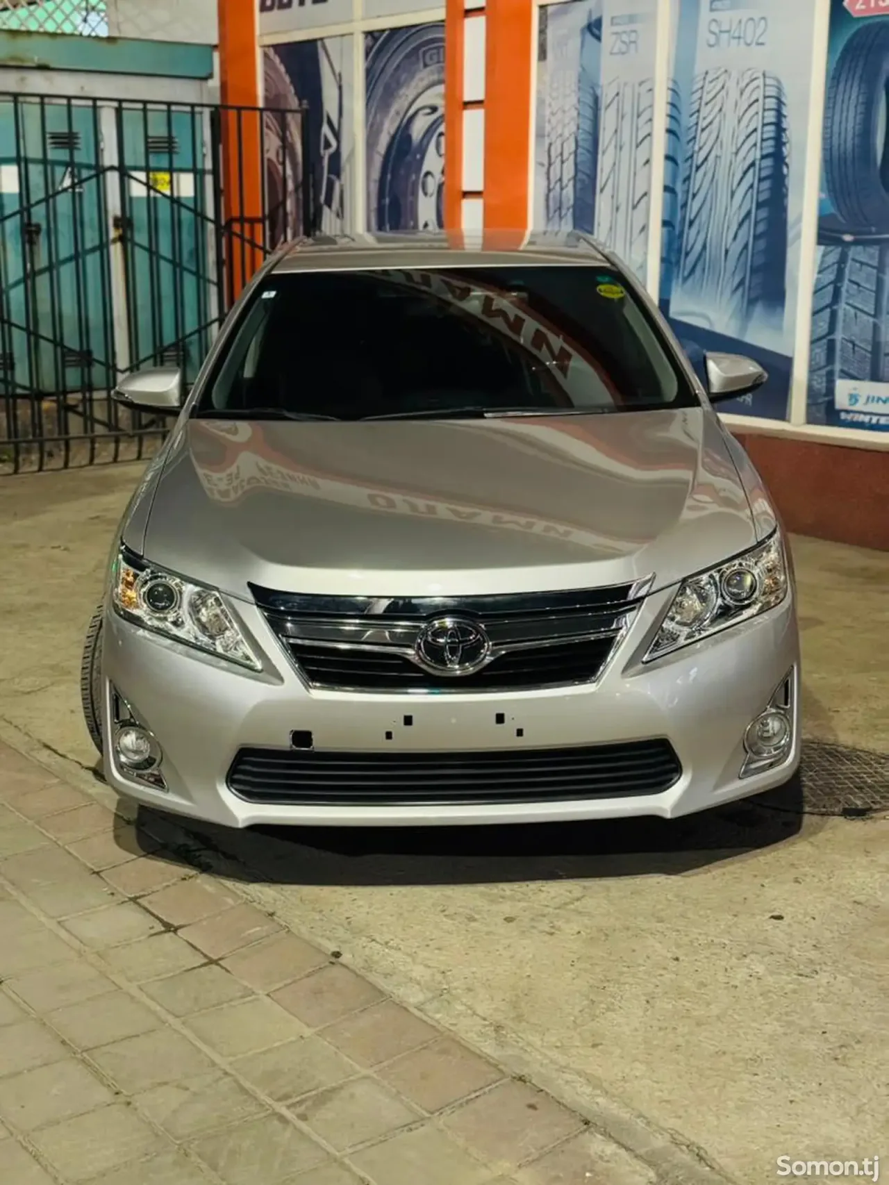 Toyota Camry 2014 · 2.5 AT