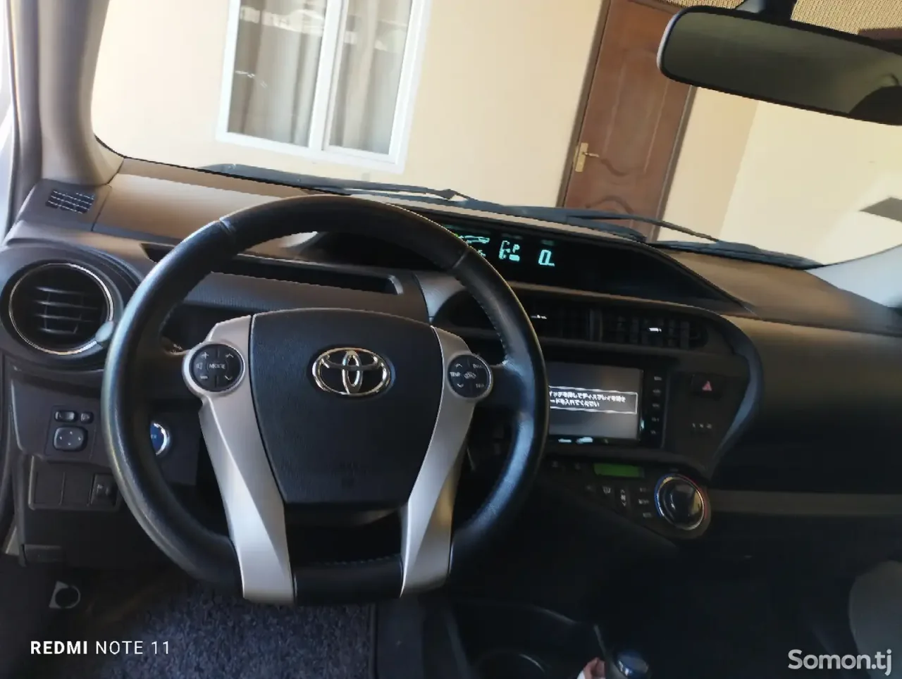 Toyota Aqua 2014 · 1.5 AT