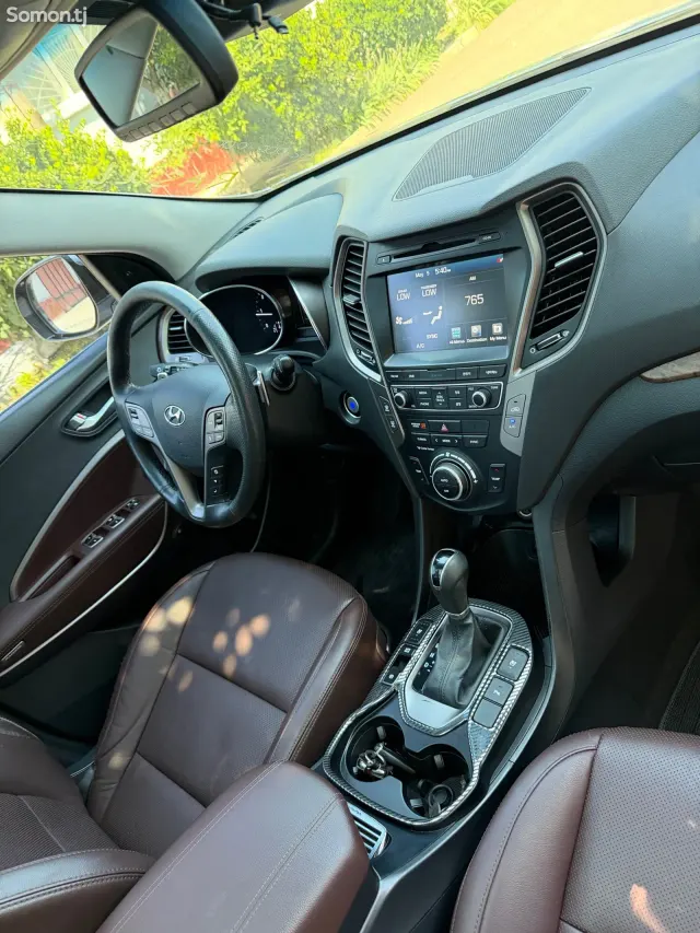 Hyundai Santa Fe 2016 · 2.0 AT