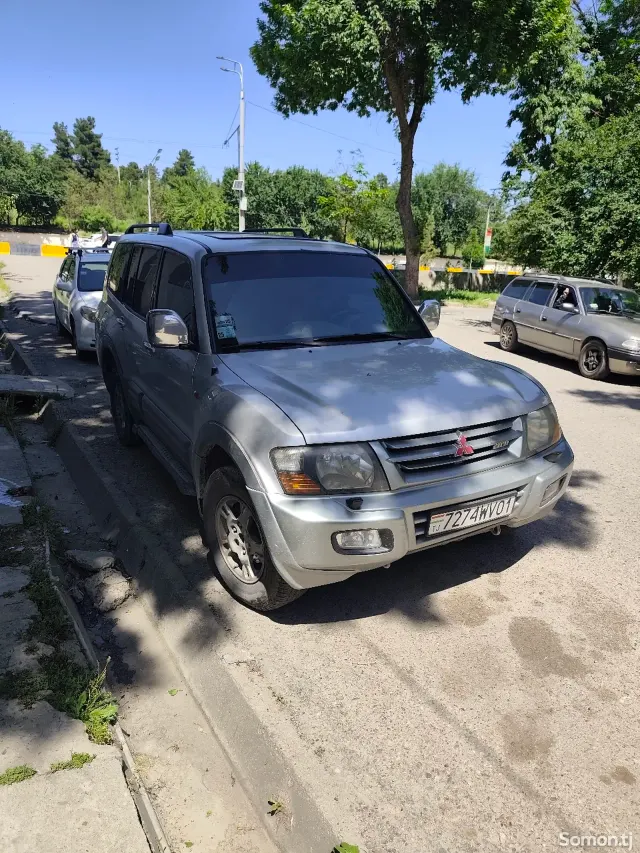 Mitsubishi Pajero 2005 · 3.0 AT