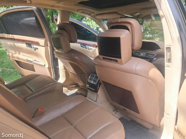 Mercedes-Benz C class 2008 · 5.0 AT