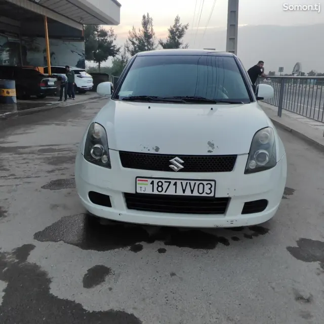 Suzuki Swift 2006 · 1.3 AT