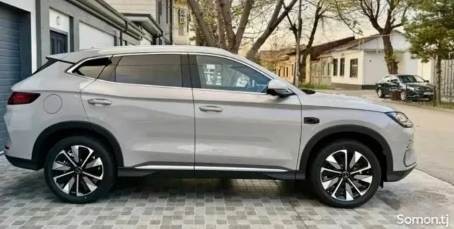 BYD Song Plus 2025 · AT