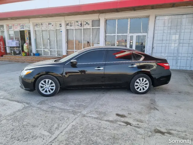 Nissan Altima 2017 · 2.5 AT