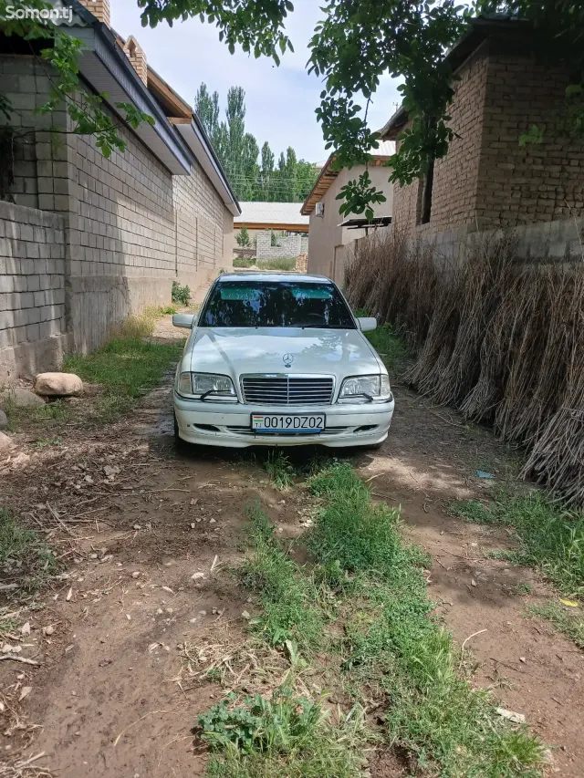 Mercedes-Benz C class 1998 · 1.8 AT