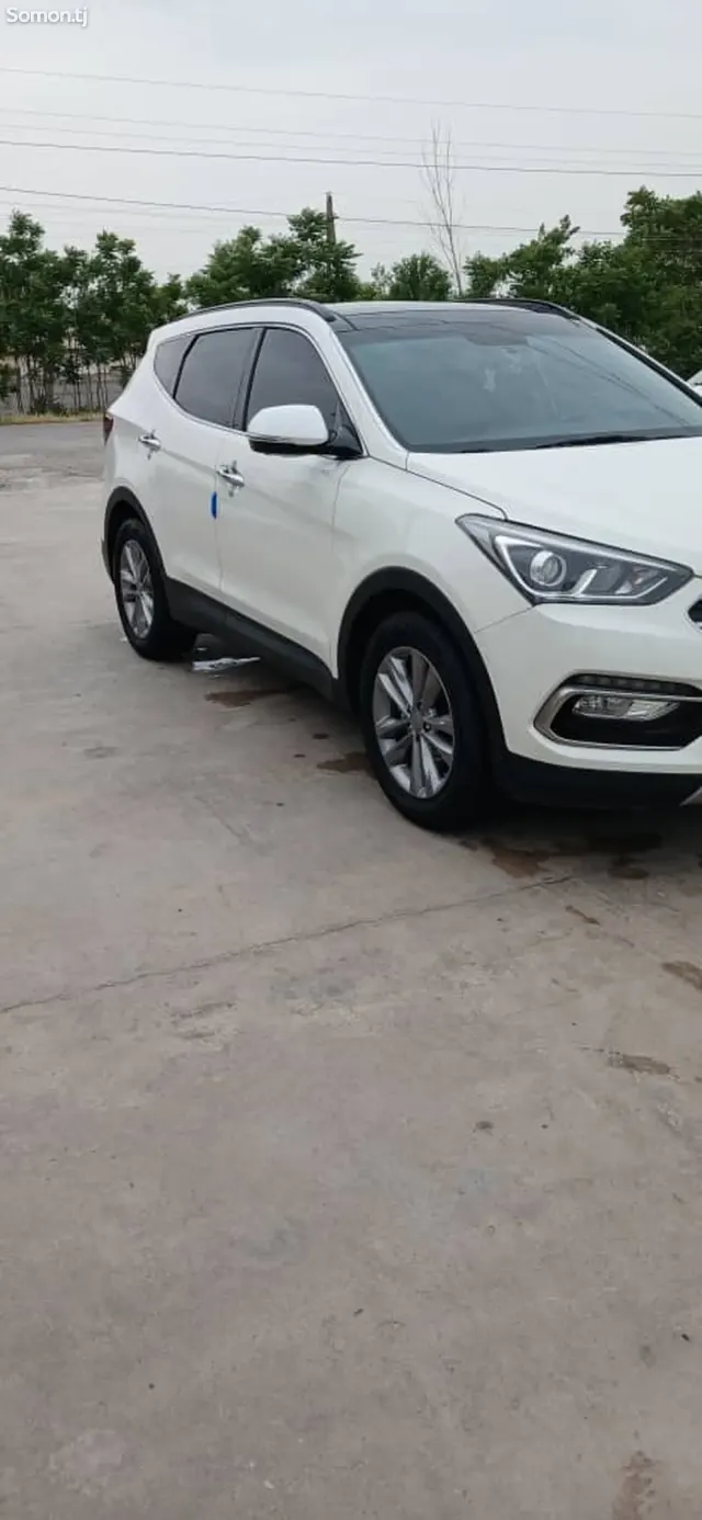 Hyundai Santa Fe 2016 · 2.0 AT
