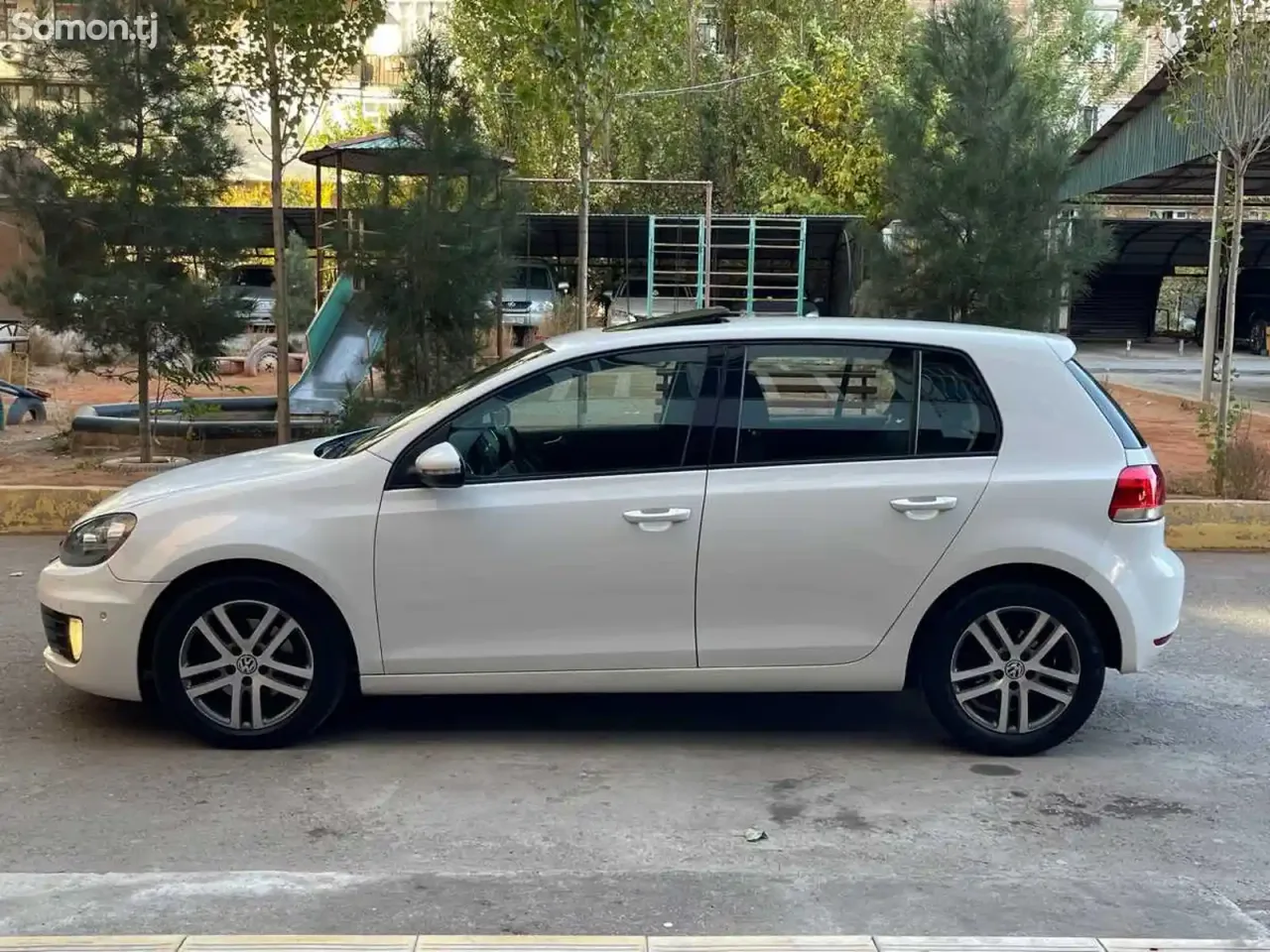 Volkswagen Golf 2012 · 2.0 AT