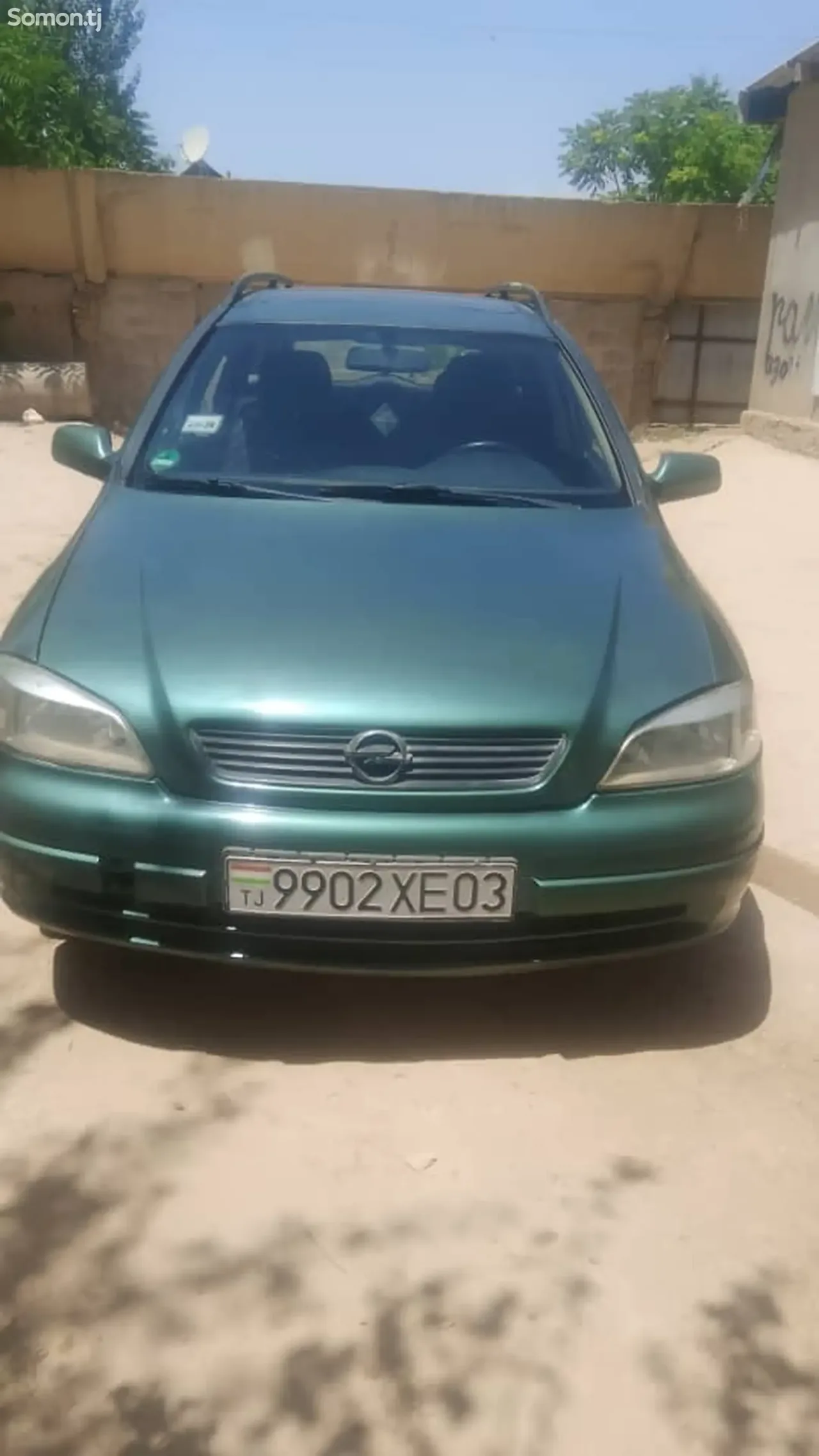 Opel Astra J 1998 · 1.6 MT