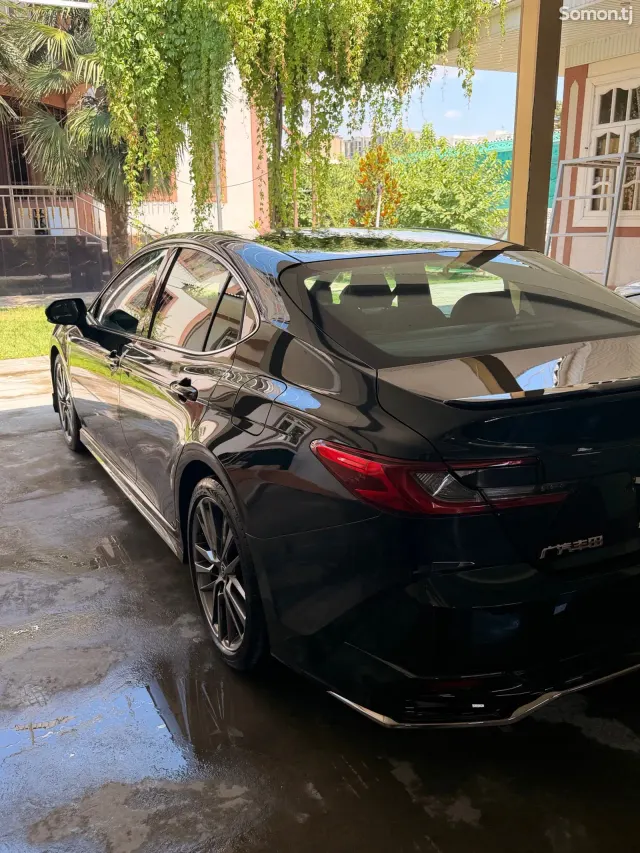 Toyota Camry 2026 · 2.0 AT