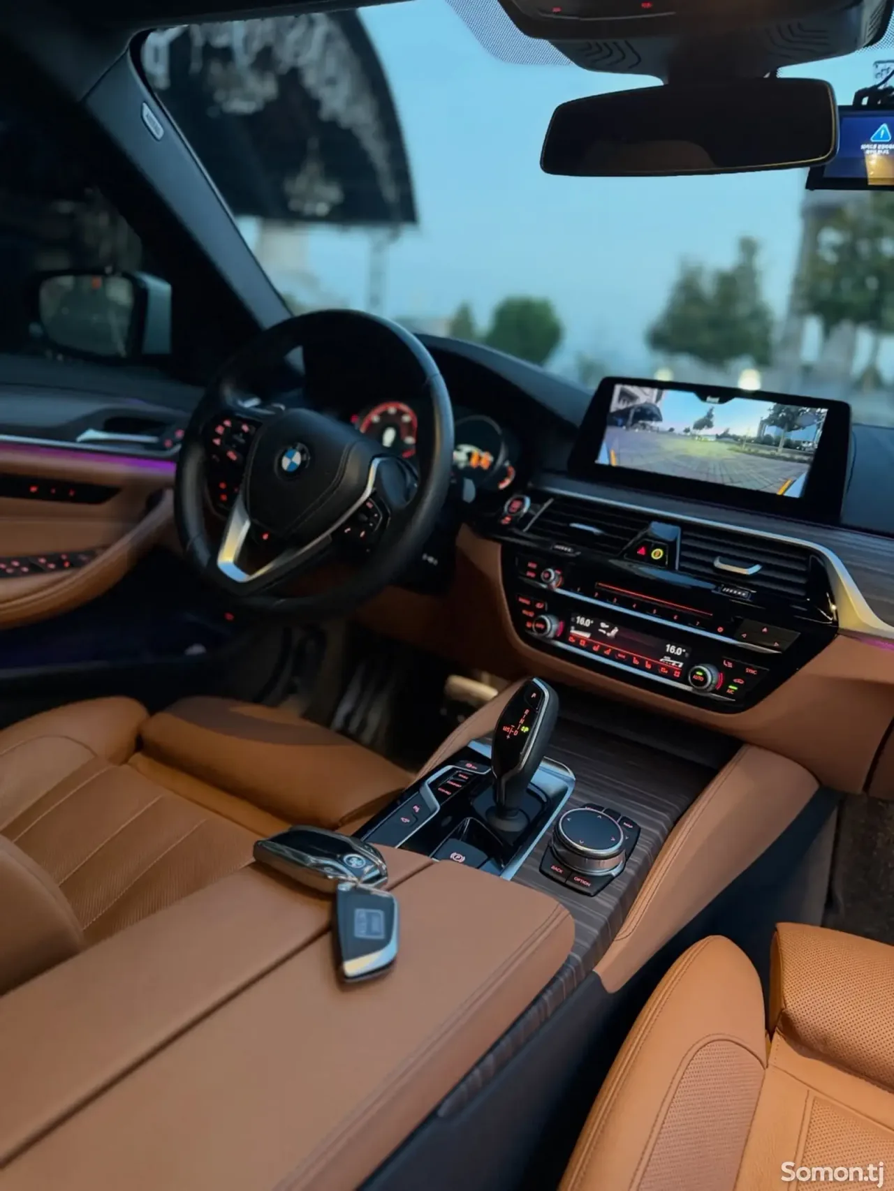 BMW 5 series 2018 · 2.0 AT