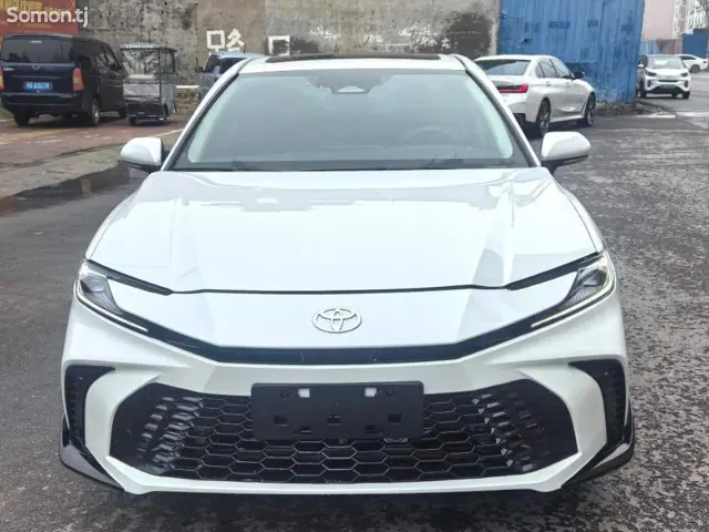 Toyota Camry 2025 · 2.0 AT