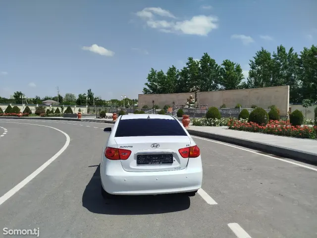 Hyundai Avante 2008 · 1.6 AT
