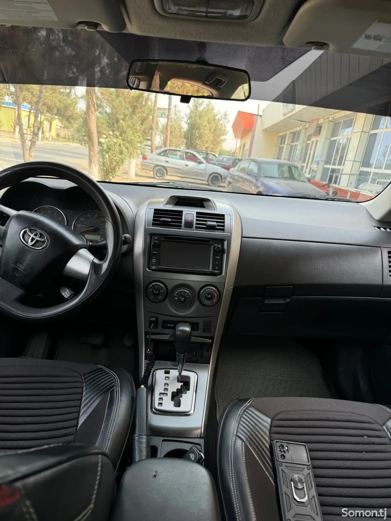 Toyota Corolla 2013 · 1.8 AT