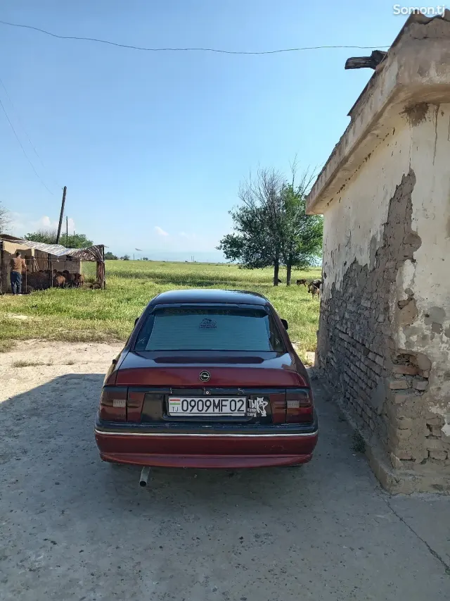 Opel Vectra A 1993 · MT