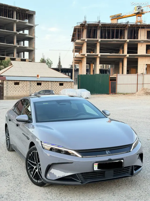 BYD Han EV 2025 · 3.5 AT