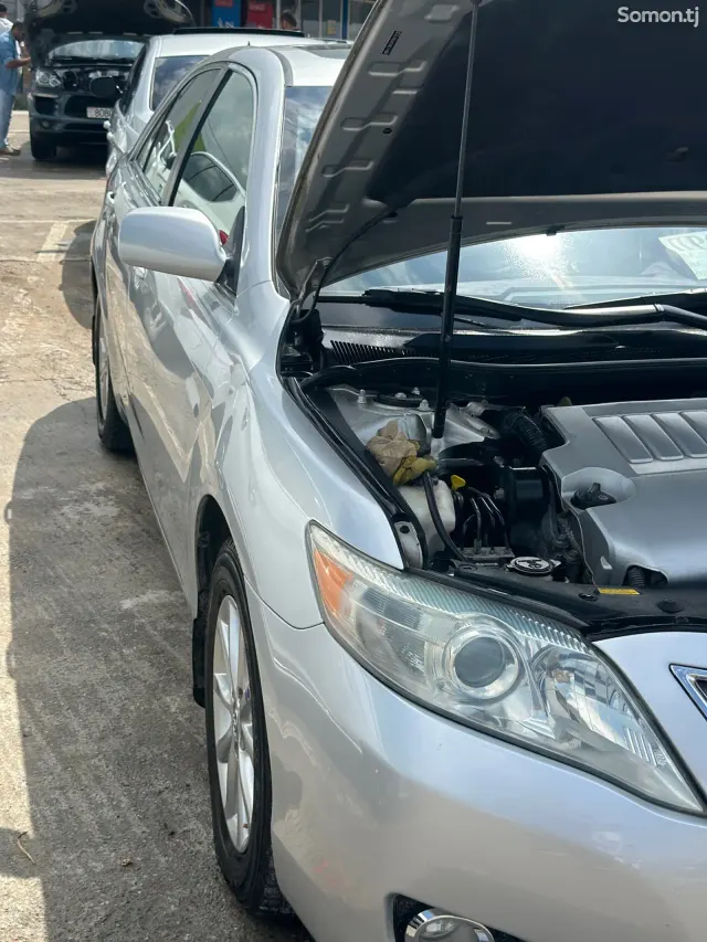 Toyota Camry 2010 · 3.5 AT