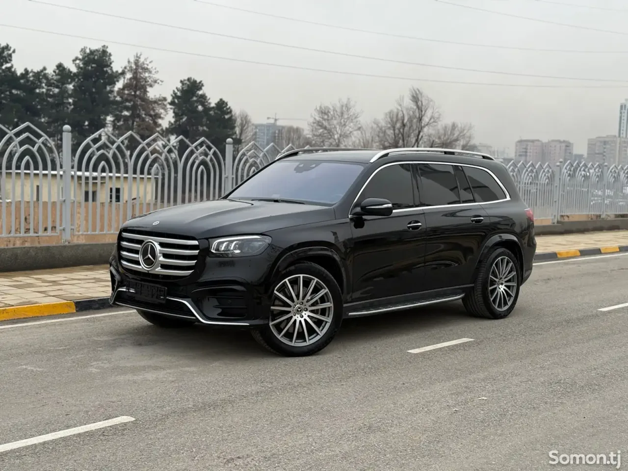Mercedes-Benz GLS 2024 · 3.0 AT