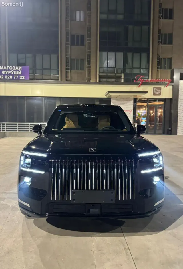 Li Auto (Lixiang) L9 2025 · 2.0 AT