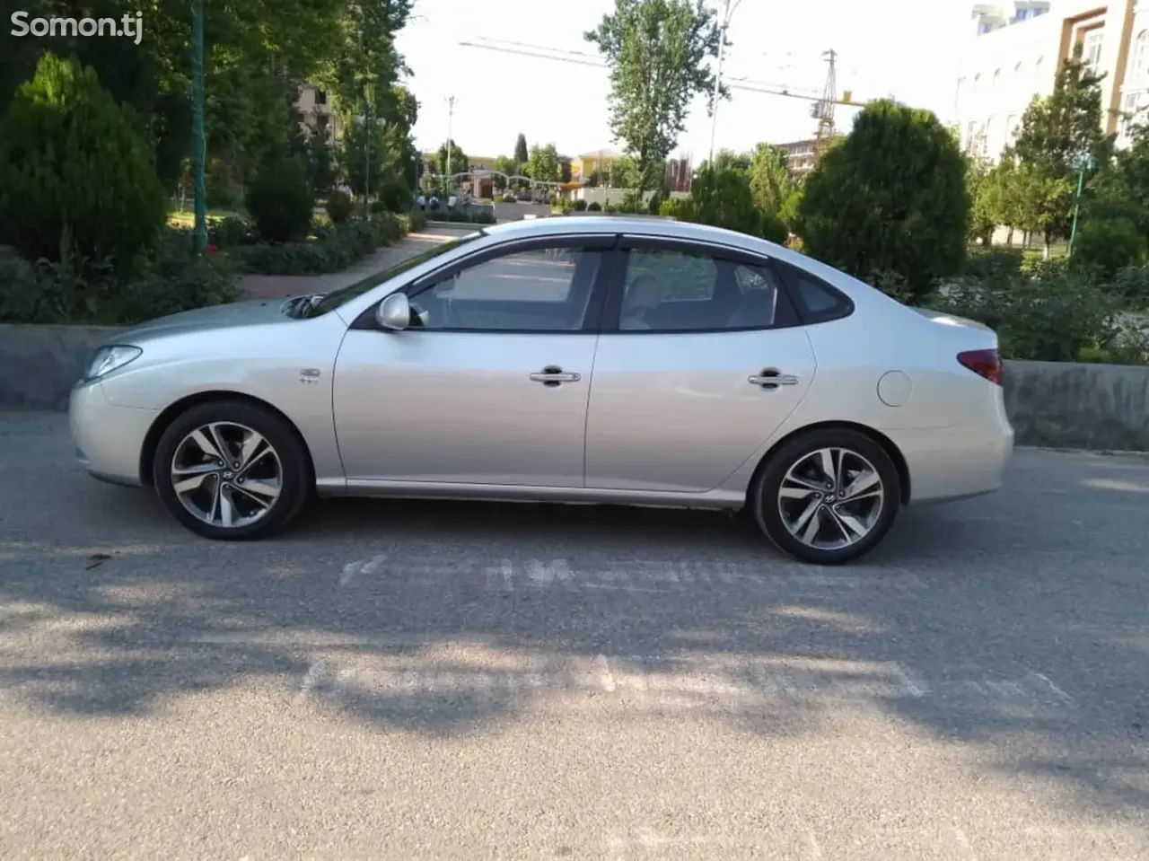 Hyundai Avante 2009 · 1.6 AT