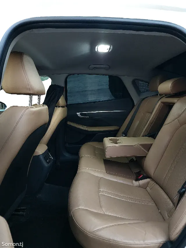 Hyundai Sonata 2021 · 2.0 AT